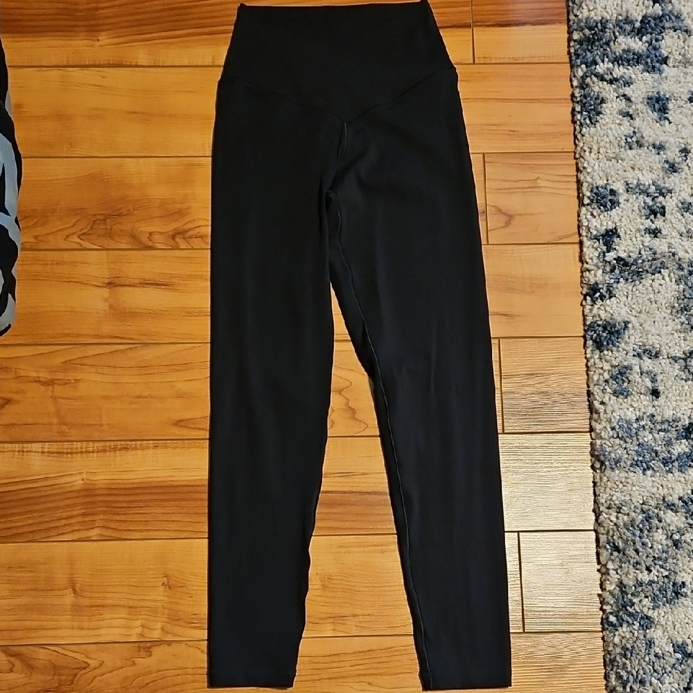 Offline Crossover Black High-Waisted Leggings